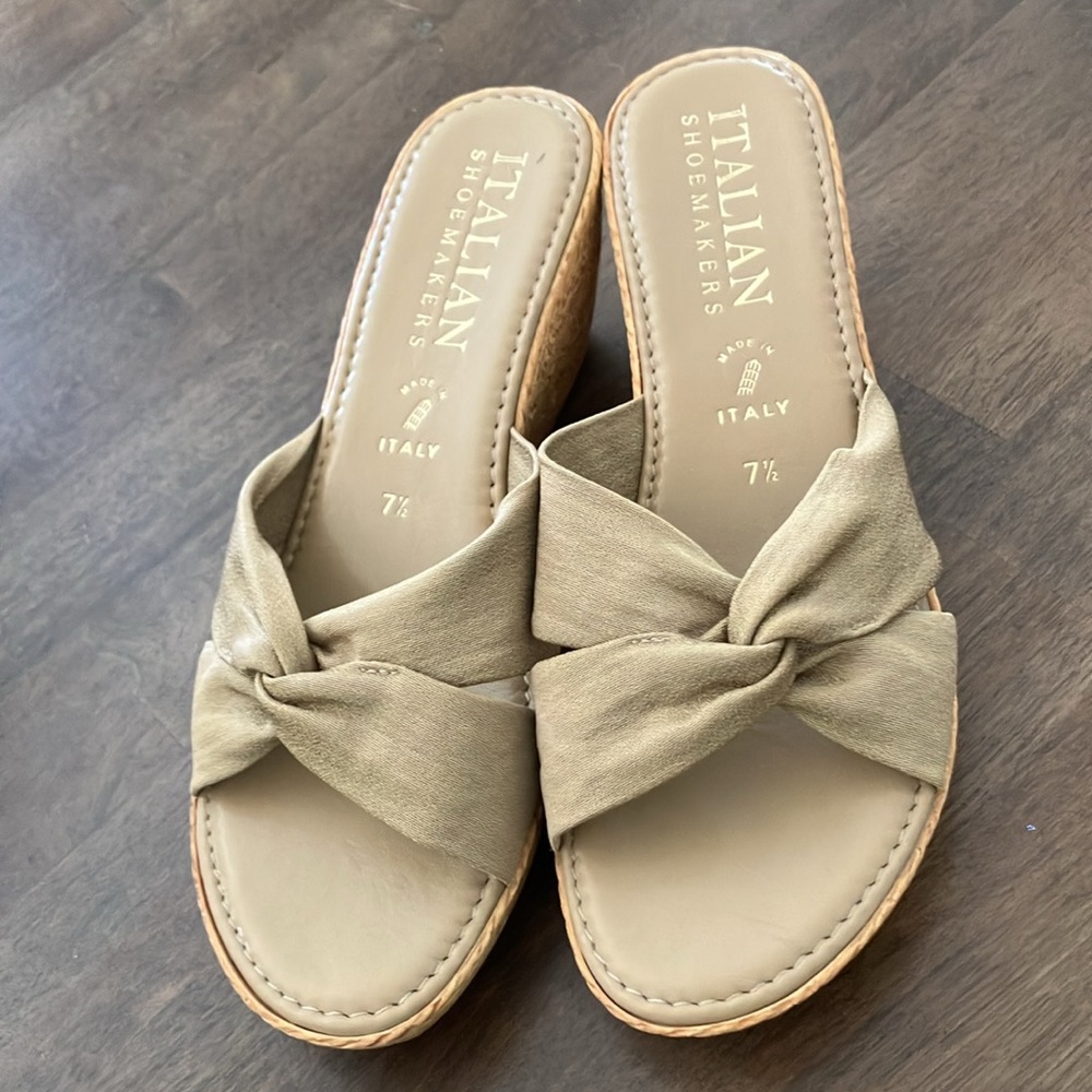Italian Shoemakers Wedge Sandals Shoes EUC - Picture 4 of 4